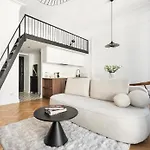 Wilcza Apartment With Mezzanine