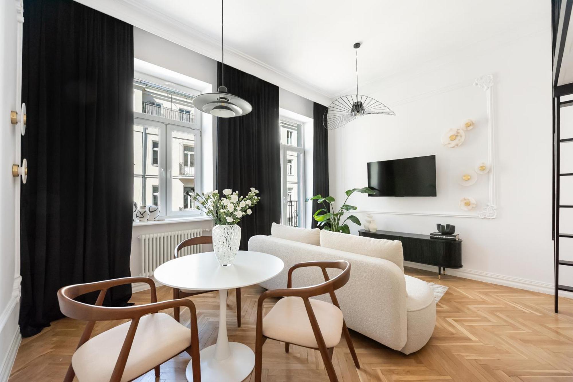 Wilcza With Mezzanine Apartament